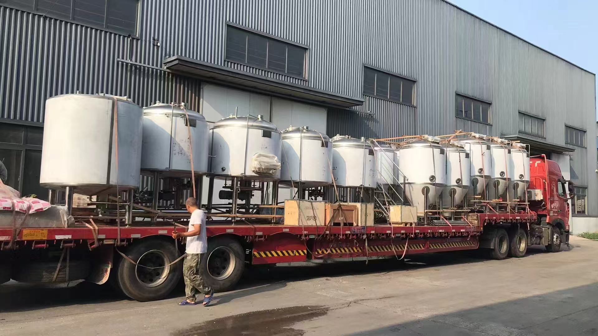 丰宁精酿啤酒设备厂—精酿啤酒设备